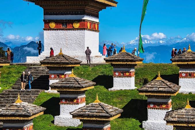 “Bhutan tour package from Paro to Paro showcasing scenic valleys, cultural sites, and comfortable premium stays for travelers.”